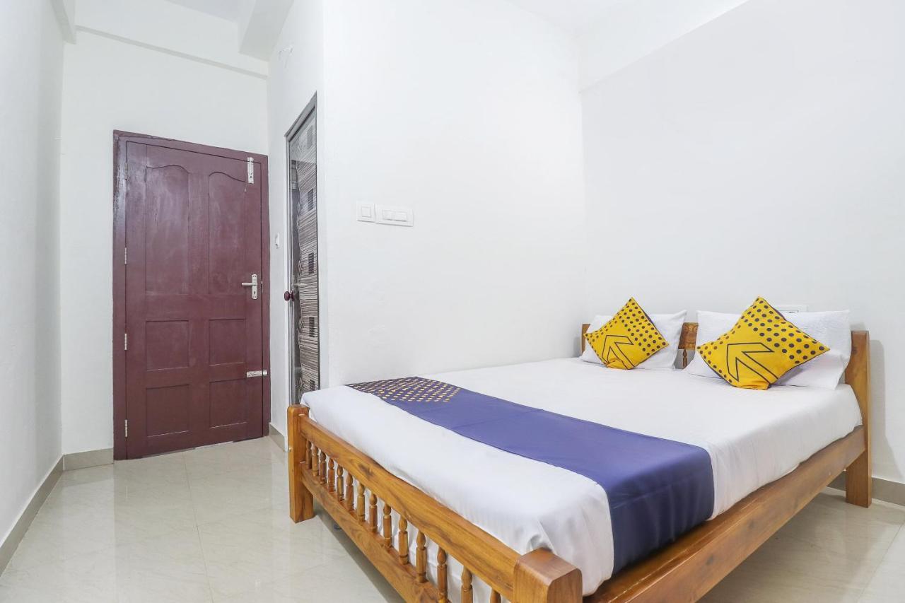 Spot On Rohini Inn Kadampuzha Kottakkal Kültér fotó