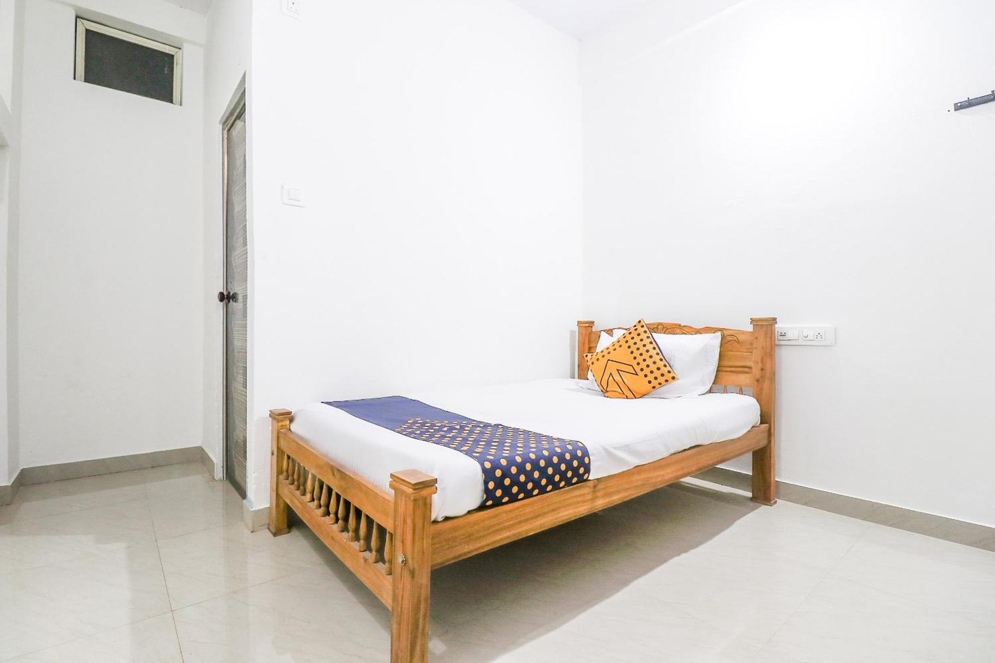 Spot On Rohini Inn Kadampuzha Kottakkal Kültér fotó