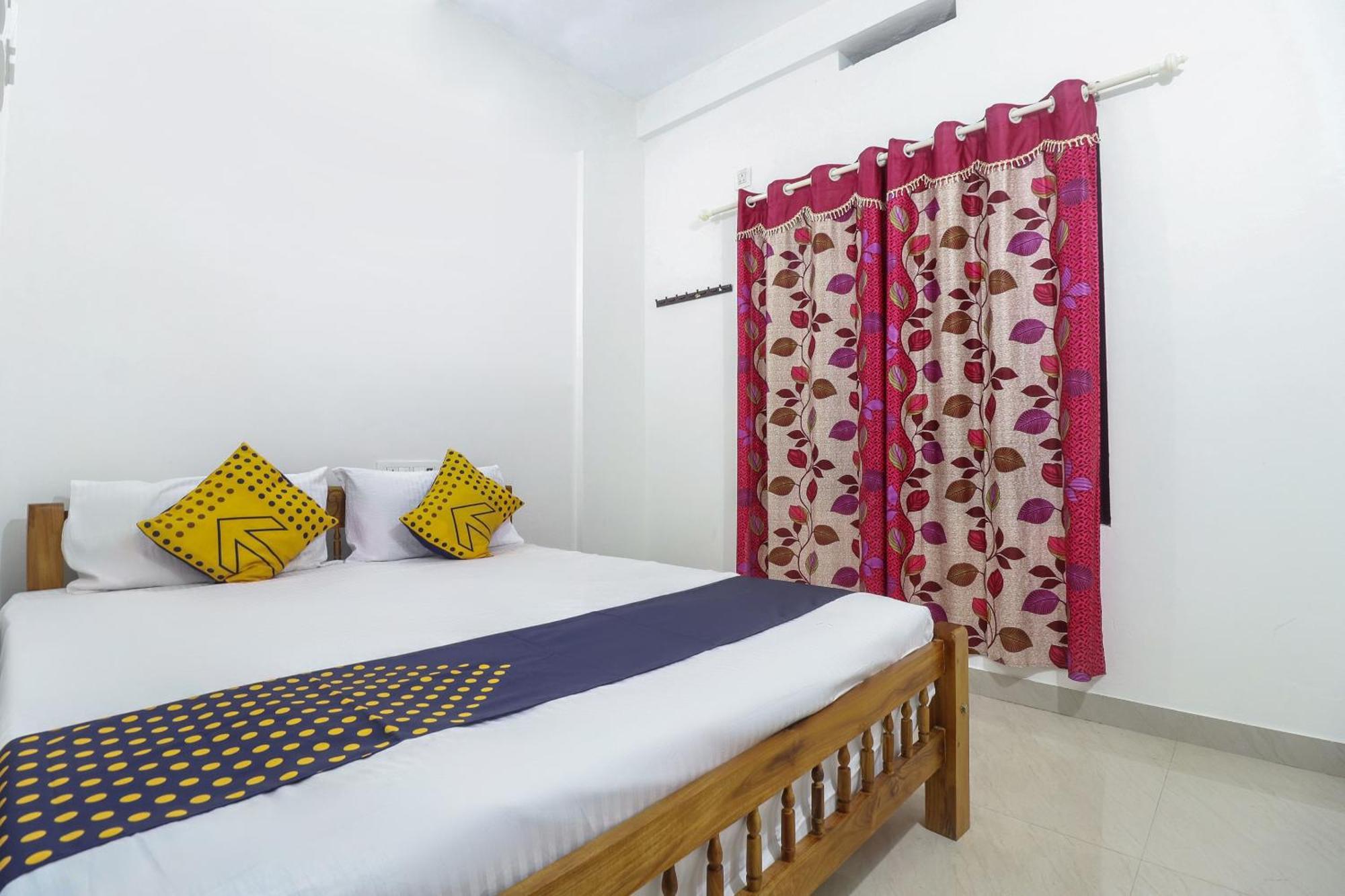 Spot On Rohini Inn Kadampuzha Kottakkal Kültér fotó